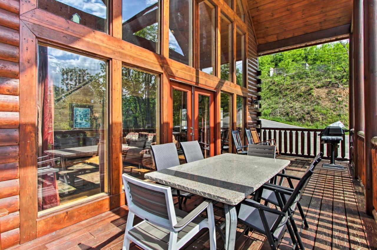 Expansive Gatlinburg Cabin Hot Tub, Deck And Grill! 외부 사진