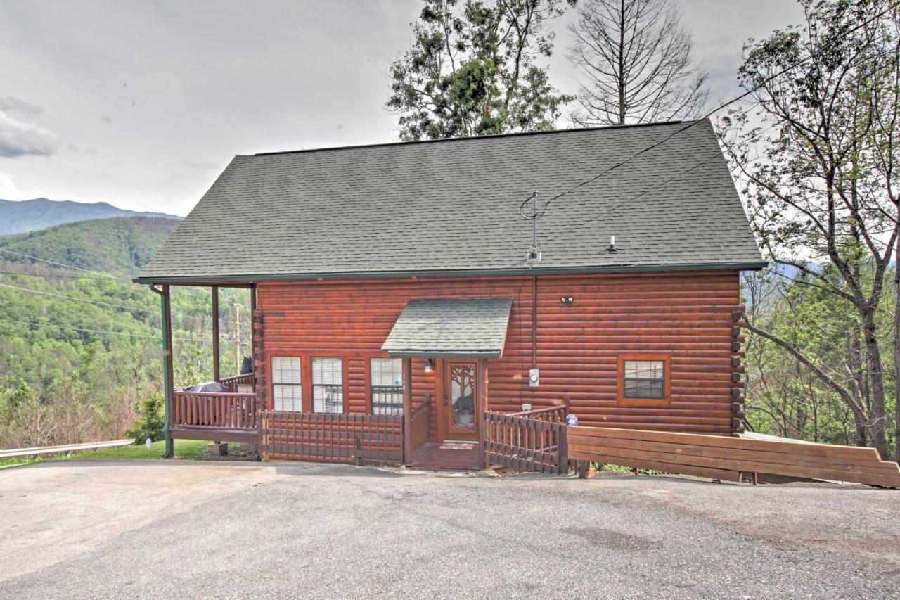 Expansive Gatlinburg Cabin Hot Tub, Deck And Grill! 외부 사진